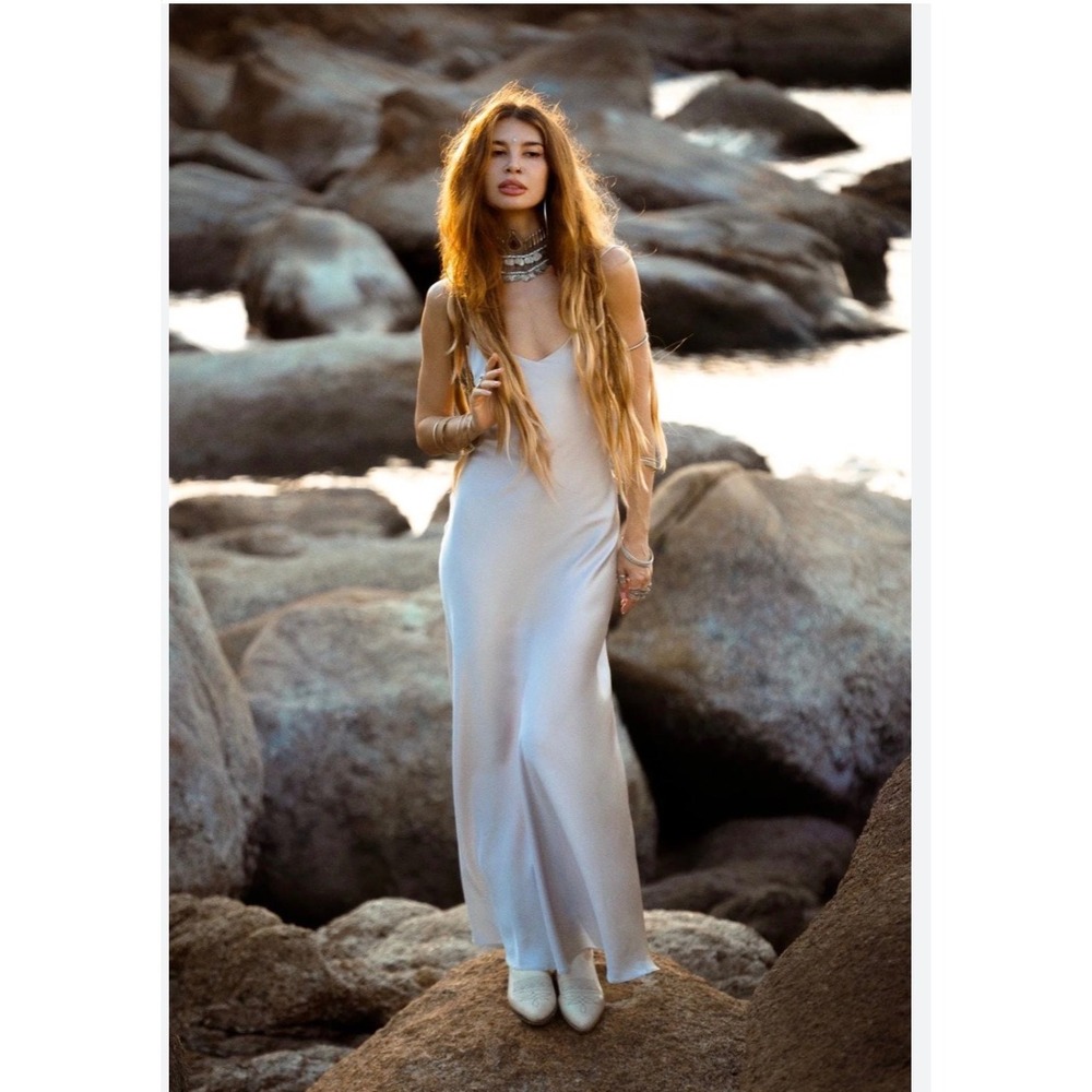 Elegant Custom Made Satin V-Neck Maxi Slip Dress M Off-White Flowy Minimalist